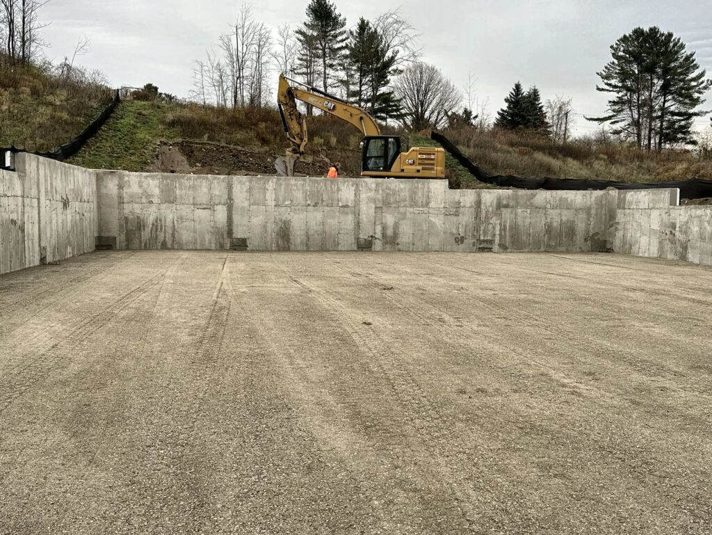 Large foundation walls, poured concrete foundation walls in Richmond Hill by Grand Structural Services
