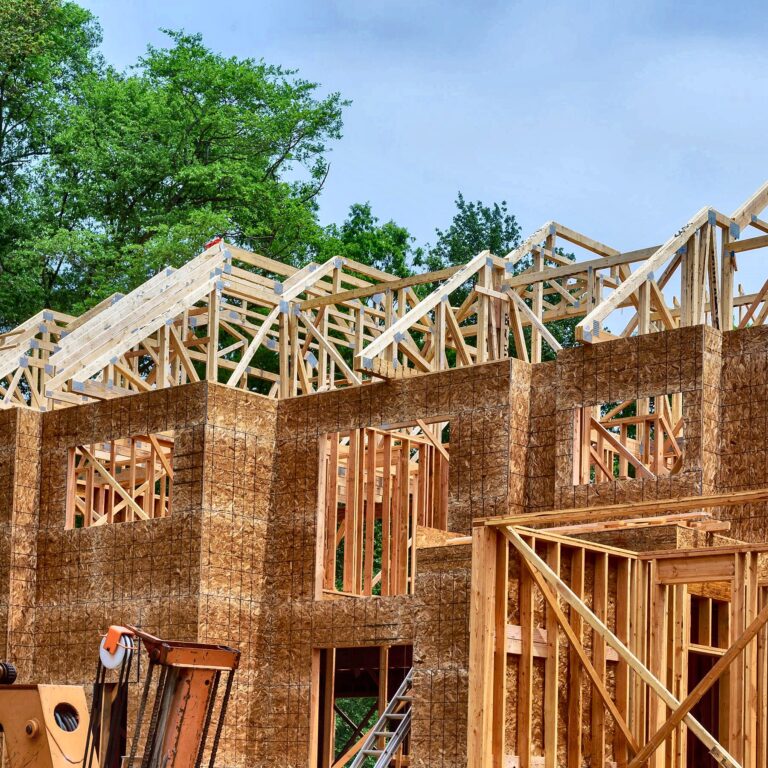 Roof truss framing new home, concrete foundation contractor in Unionville, Markham by Grand Structural Services
